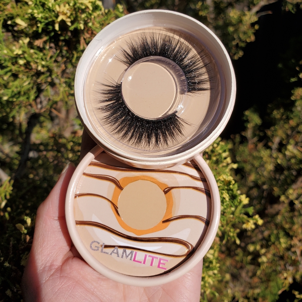 Lash bundle ~ Glamlite Ioni